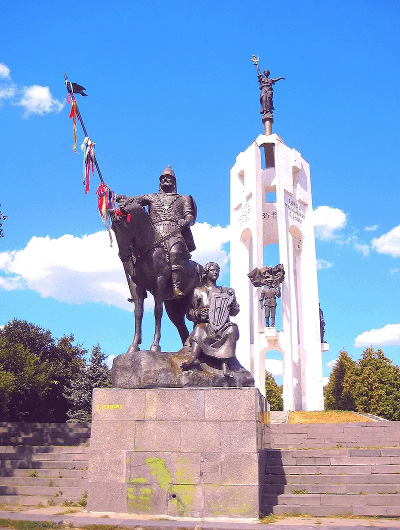 Peresvet Monument