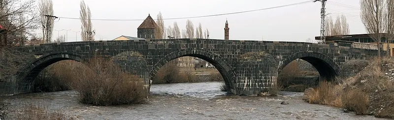 Taş Köprü