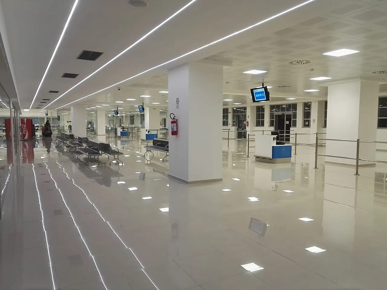 Hala odlotów terminalu