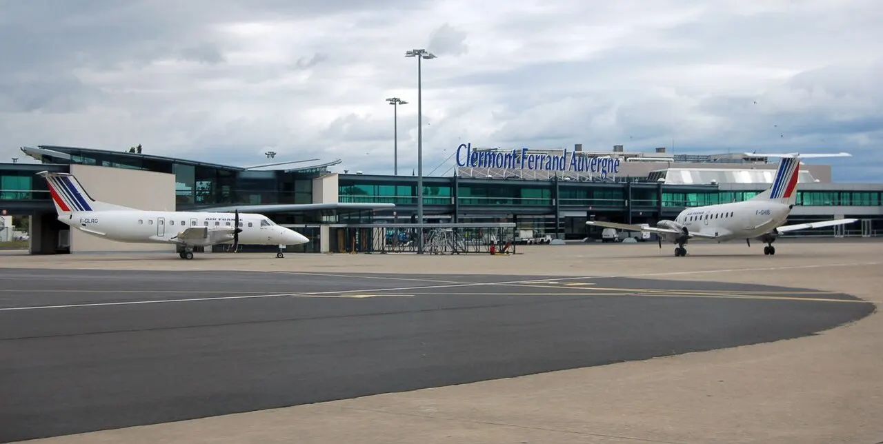 La terminal vista desde la plataforma