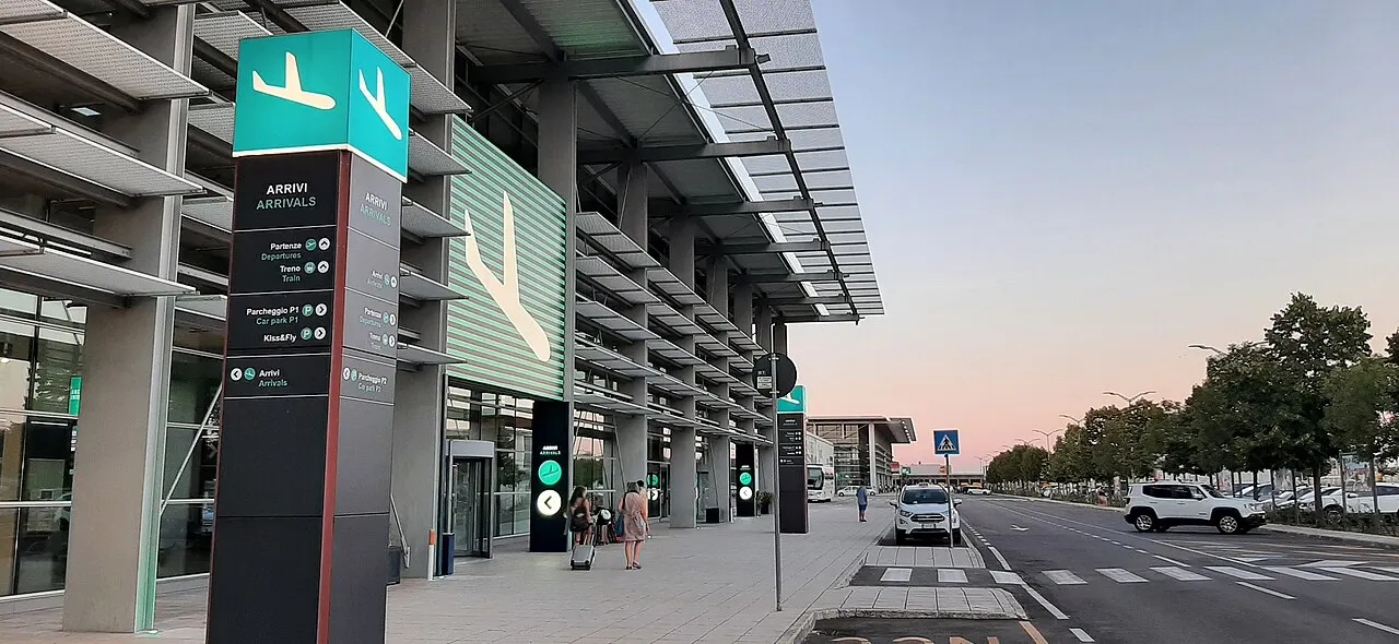 La zona de llegadas de la terminal