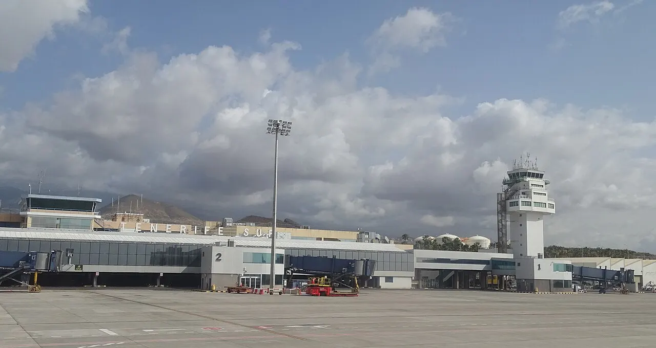 Das Terminal und der Kontrollturm