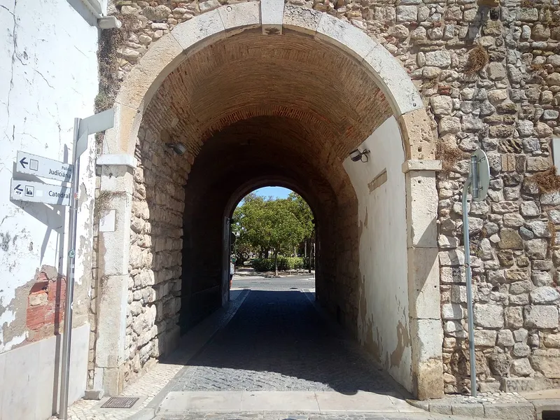 Arco da Vila · Faro