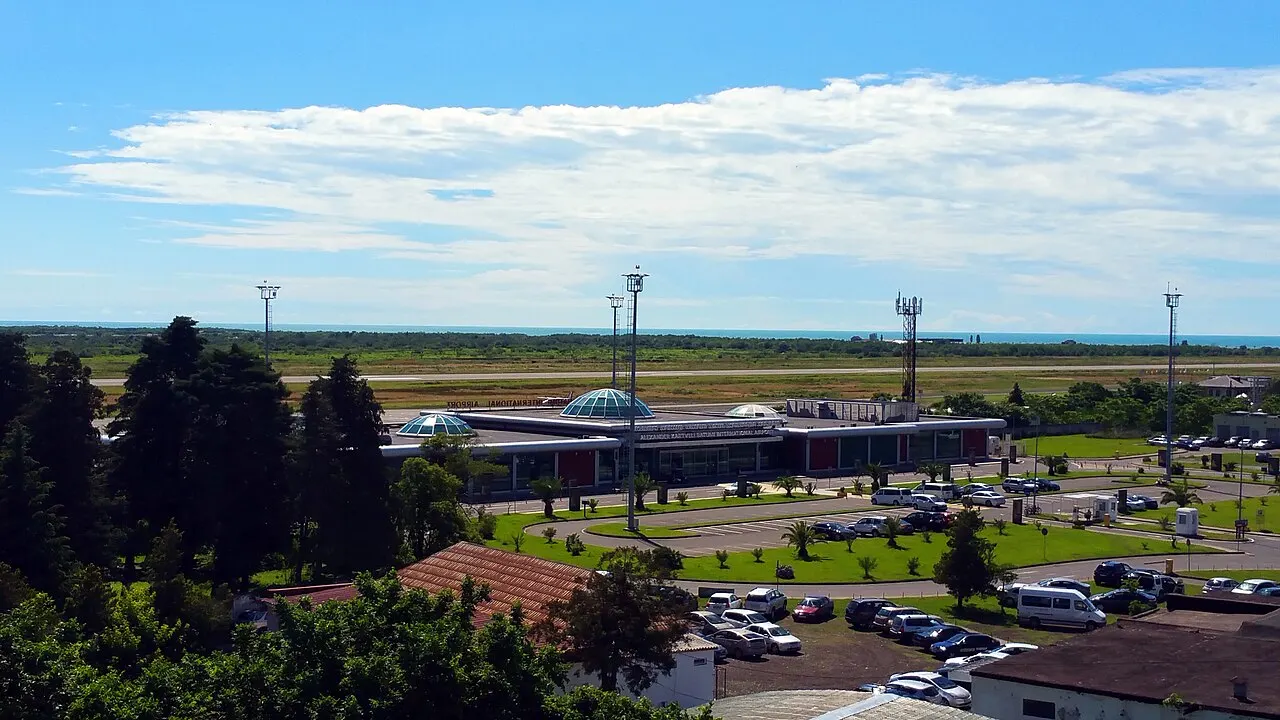 Vista generale del terminal e del parcheggio