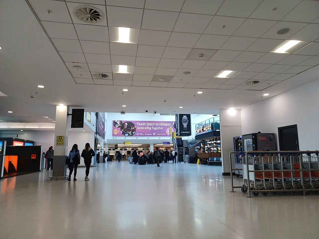 Im Inneren des Terminals