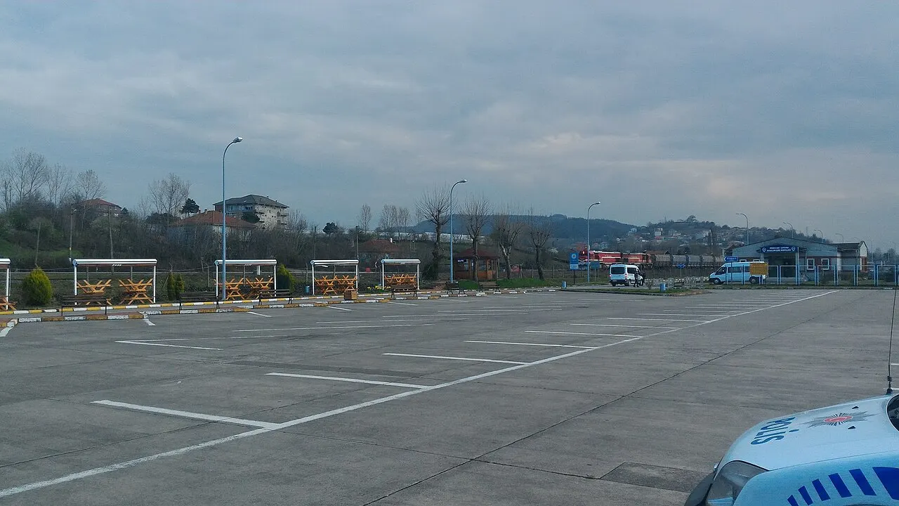 Der Vorplatz vor dem Terminal