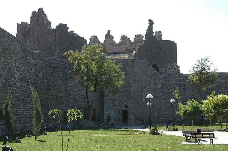 Diyarbakır Surları