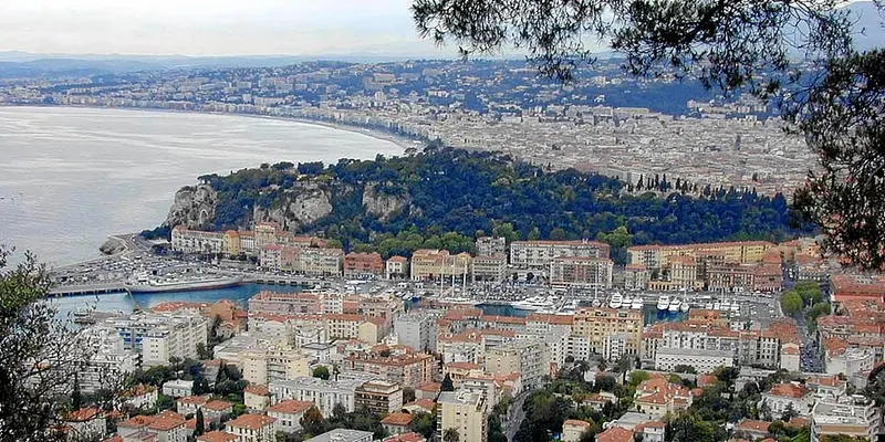 Colline du Château