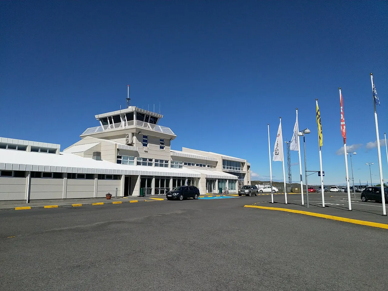 Der Flughafen im Sommer