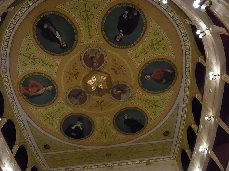 Apollo Theatre
