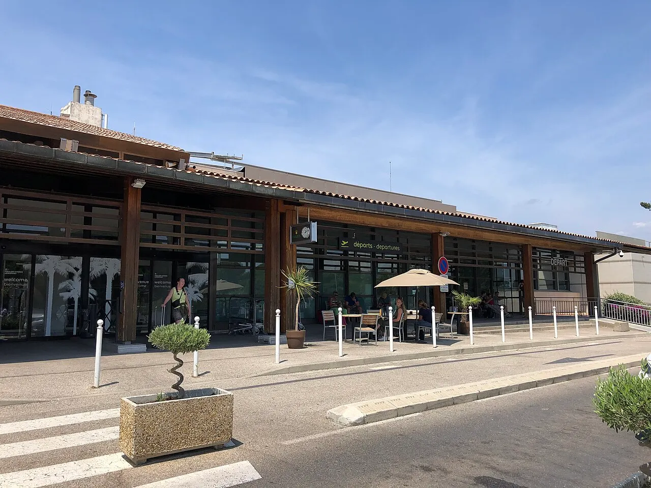 Departures façade
