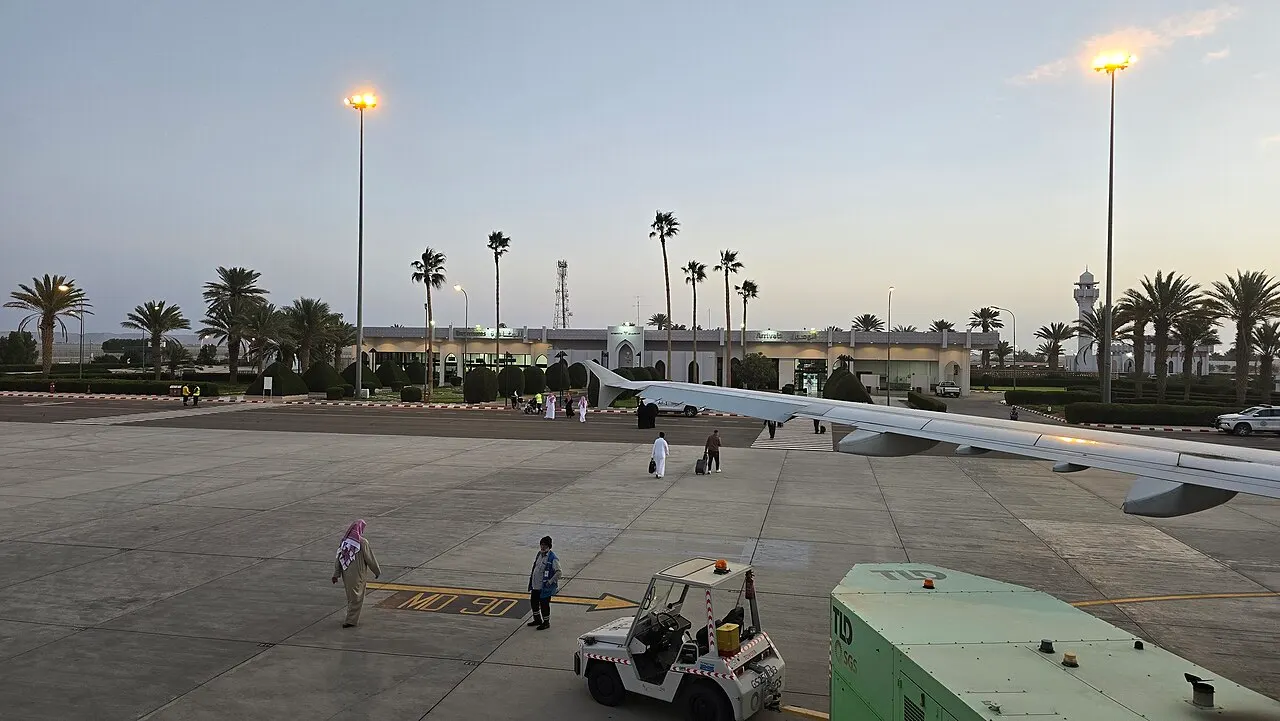 Blick auf den Flughafen Wadi Al-Dawasir