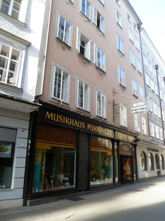 Getreidegasse