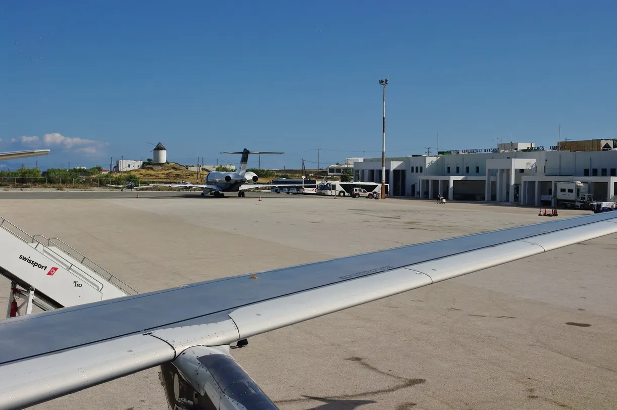 Le terminal vu depuis le tarmac