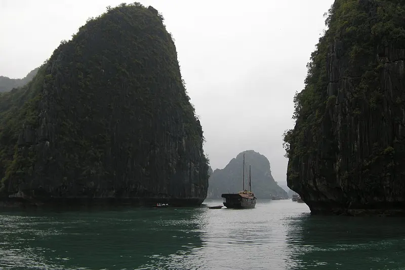 Ha Long Bay · Ha Long