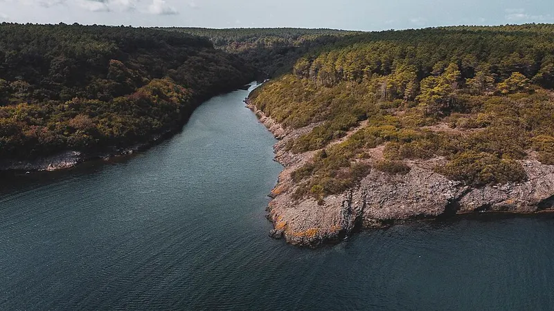 Hamsilos Bay