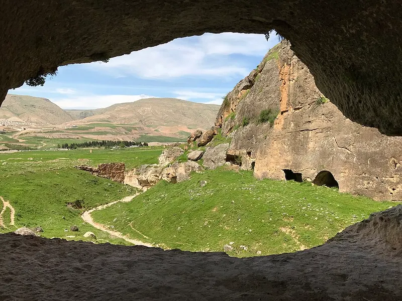 Hasankeyf Mağaraları