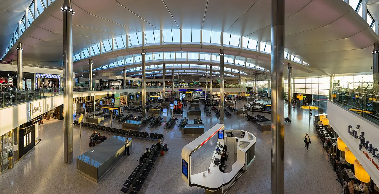 Im Inneren von Terminal 2, The Queen's Terminal