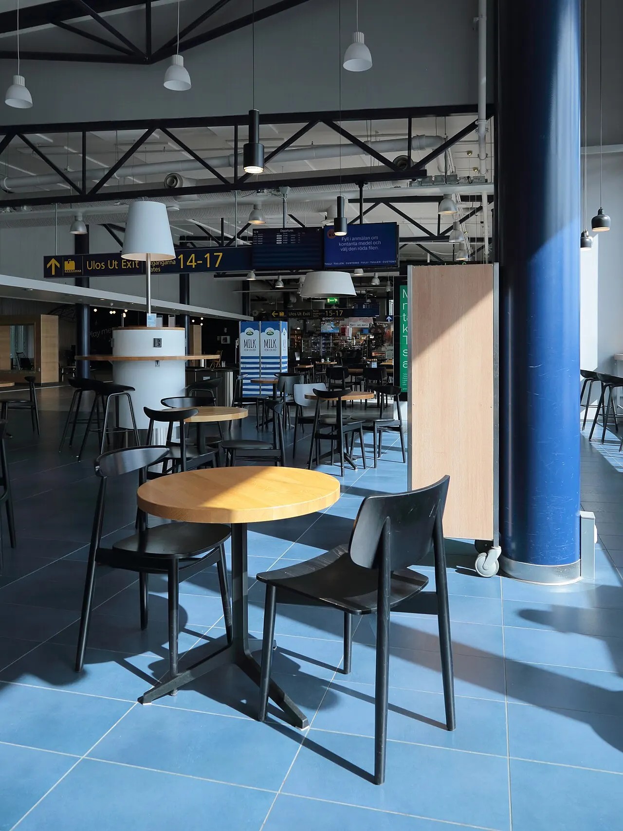Interior de la terminal