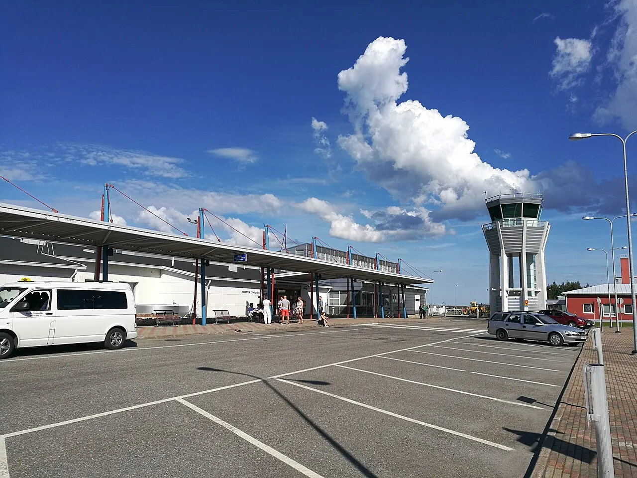 La terminal y la torre de control
