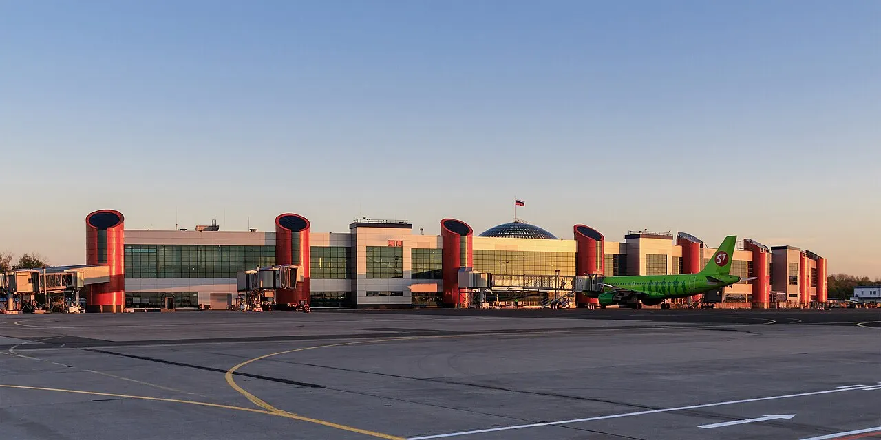 Il terminal visto dal piazzale