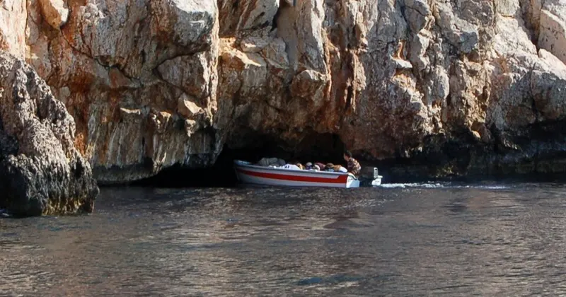 Gruta Azul