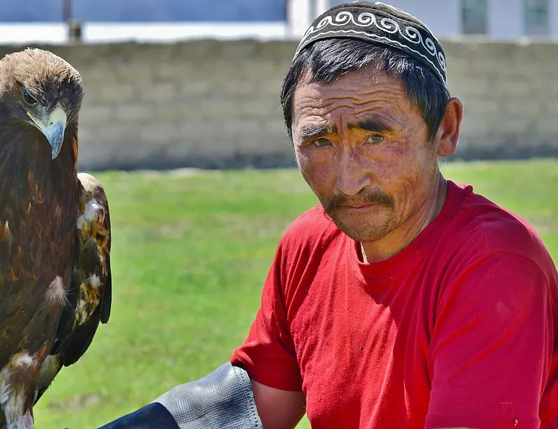 Kazakh eagle hunters · Ölgii