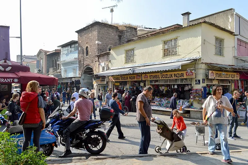 Kemeraltı
