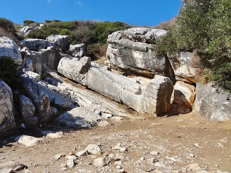 Apollonas Kouros