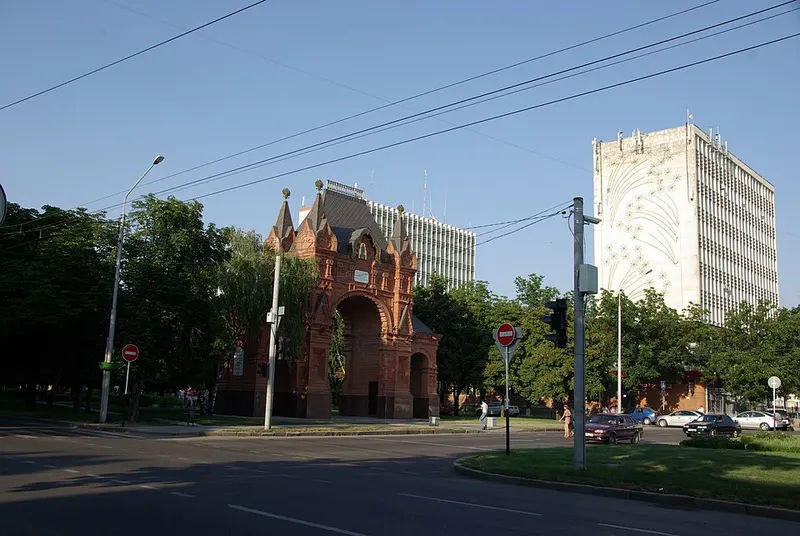 Alexander Triumphal Arch