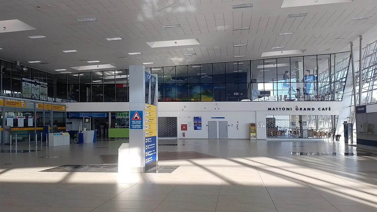 La sala de facturación y salidas