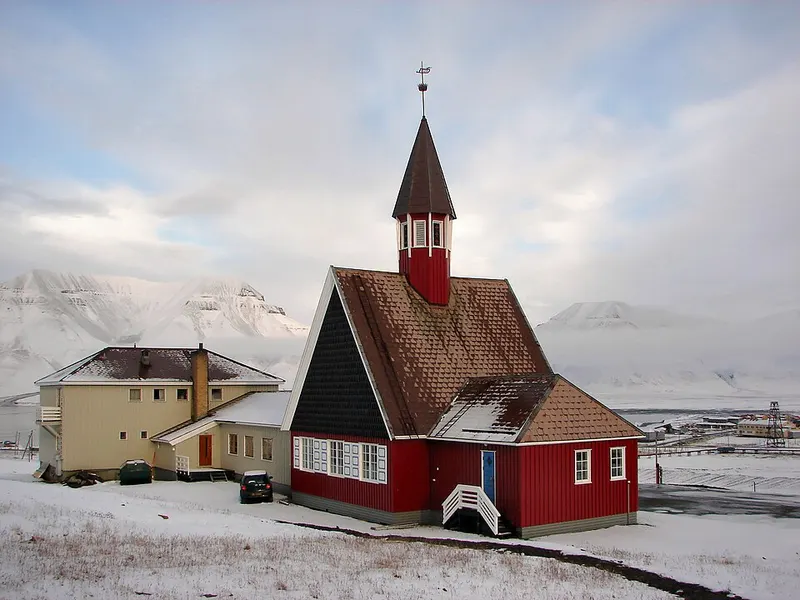 Svalbard kirke