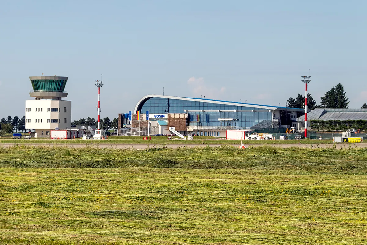 Das Terminal und der Kontrollturm