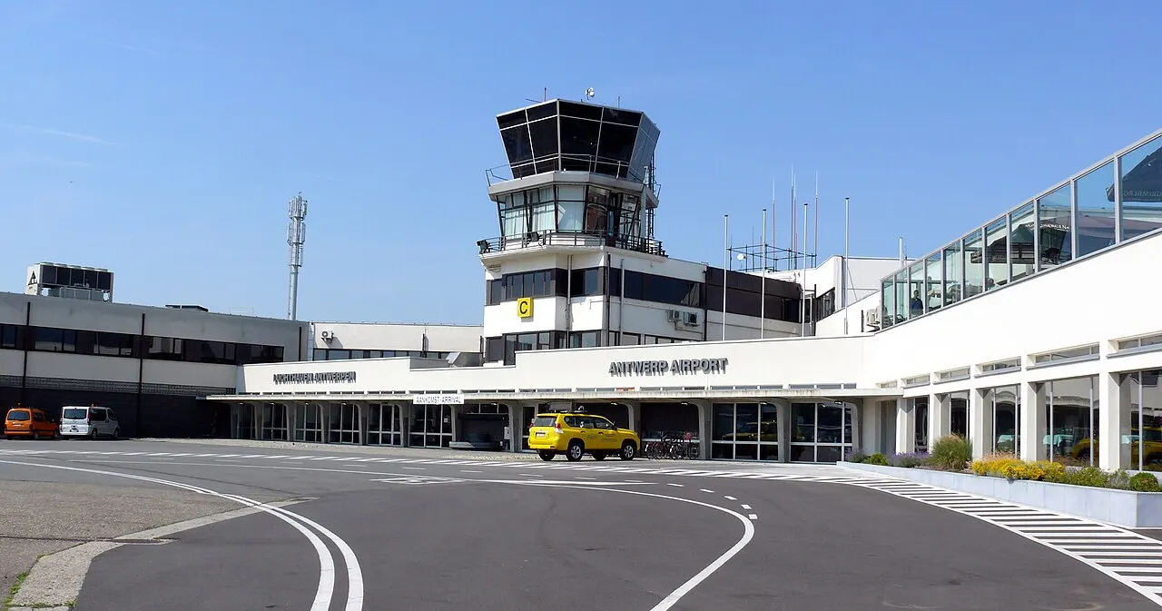 The airport building