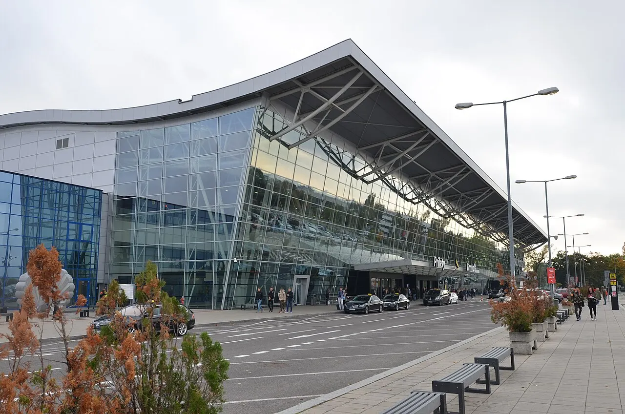 Die Fassade des Terminals