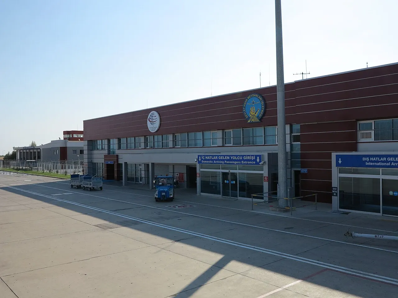 Blick auf den Flughafen