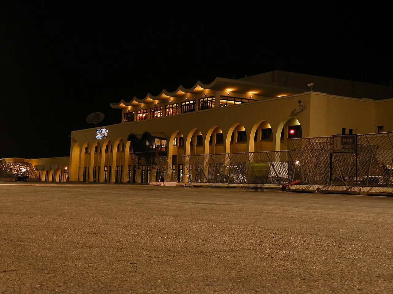 La terminal de noche