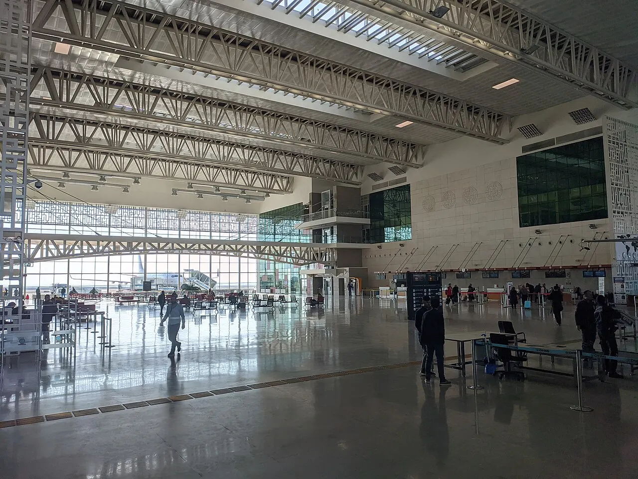 Interno del terminal