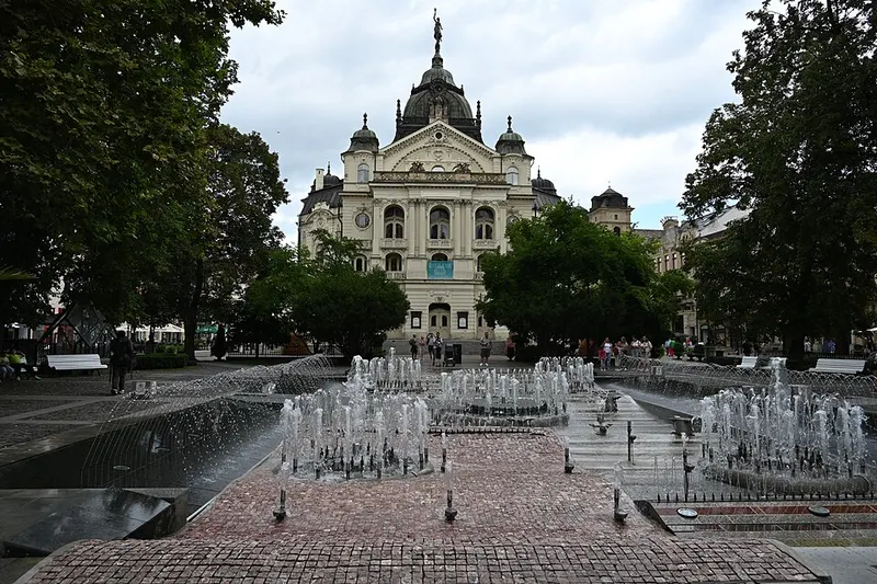 State Theatre and Singing Fountain