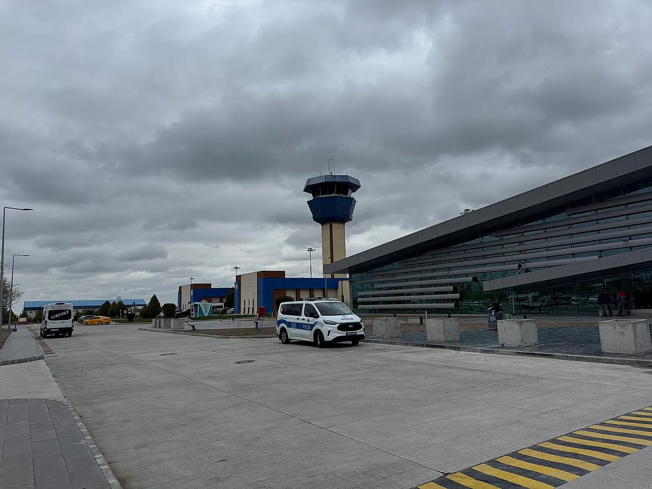 The terminal and the control tower