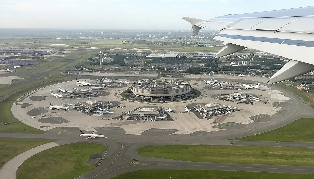 Veduta aerea del Terminal 1 e dei suoi satelliti
