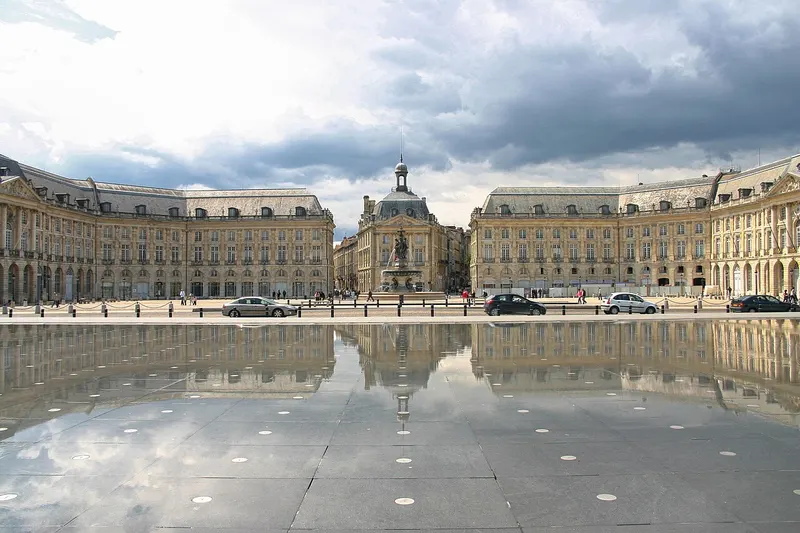 Place de la Bourse y Miroir d'eau · Bordeaux
