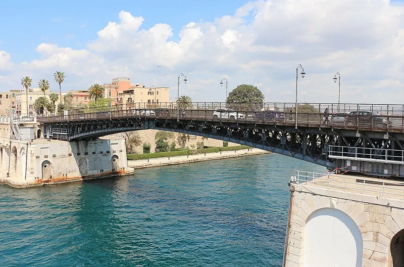 Ponte Girevole