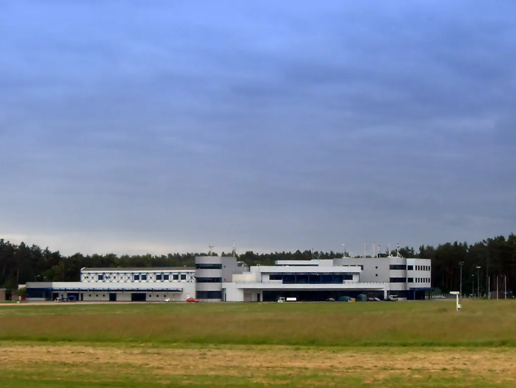 Il terminal visto dal piazzale