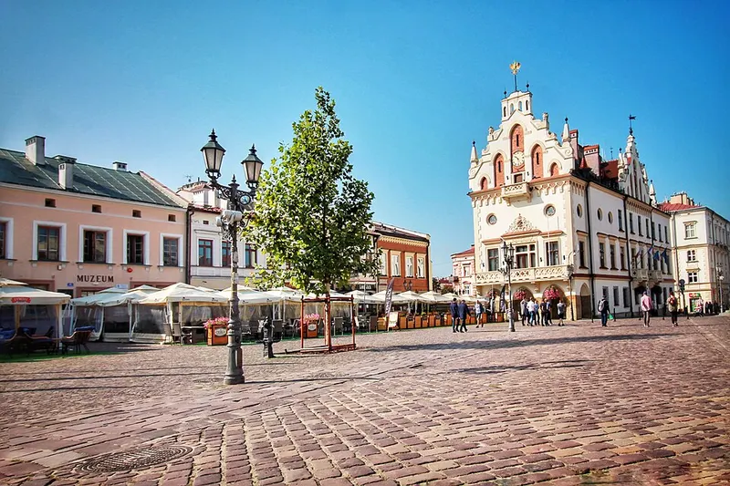 Rynek i ratusz · Rzeszów