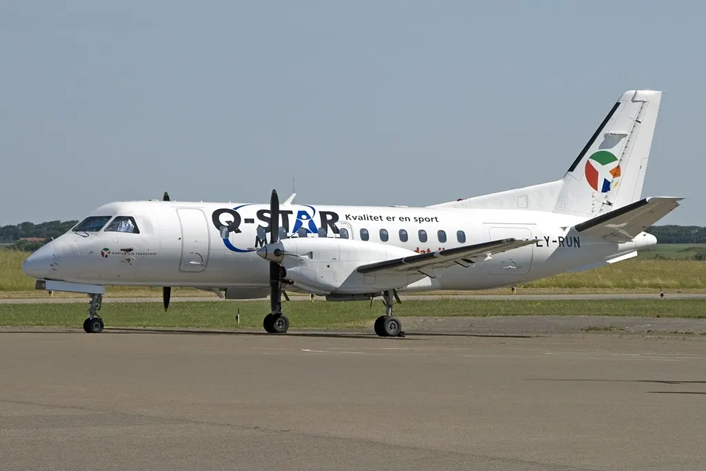 Un turbopropulseur Saab 340 sur le tarmac