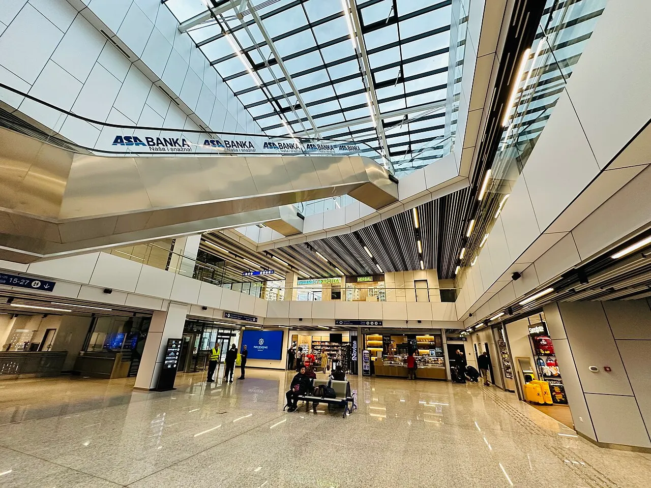 Une autre zone du terminal