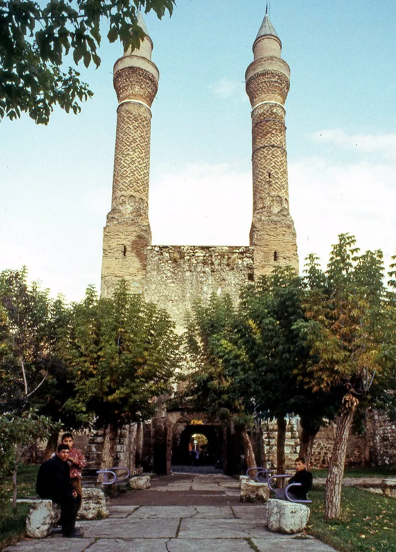 Çifte Minareli Medrese