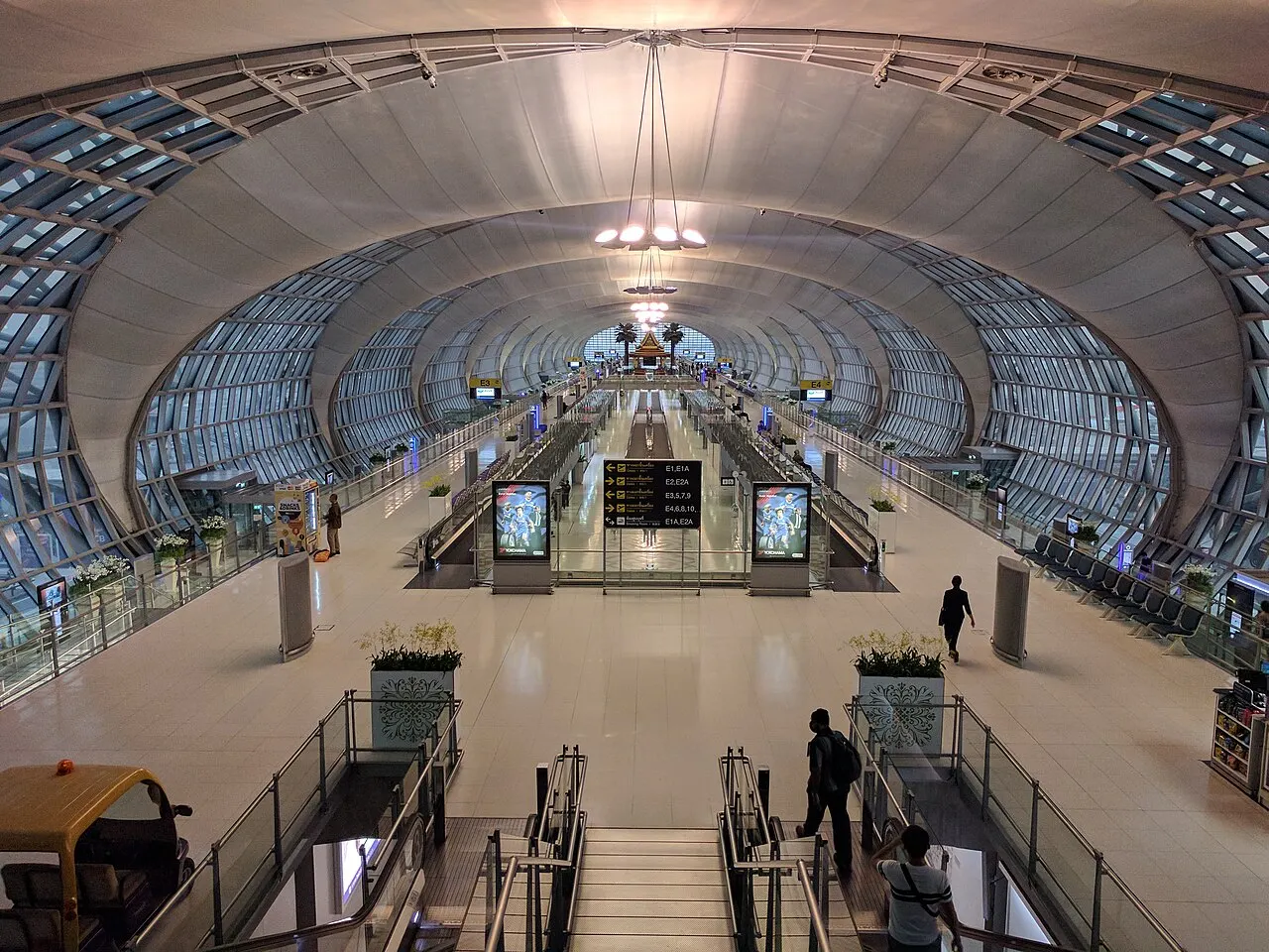 Das Terminalgebäude am Suvarnabhumi Airport
