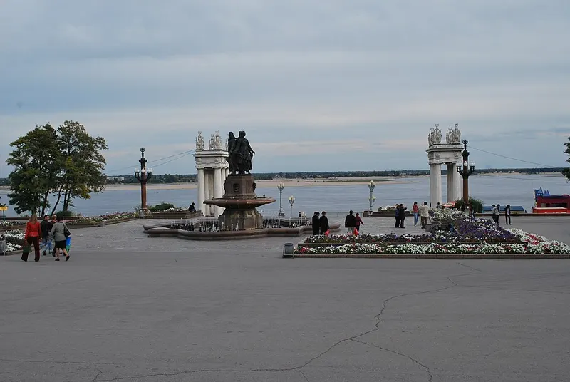 Central Embankment